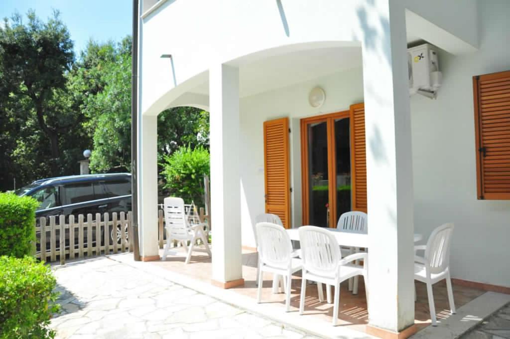 Residence Villa Clara San Vincenzo Exterior photo